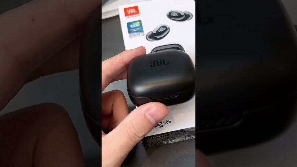 【コスパ重視】ワイヤレスイヤホン、次は君に決めた!(JBL、Anker)